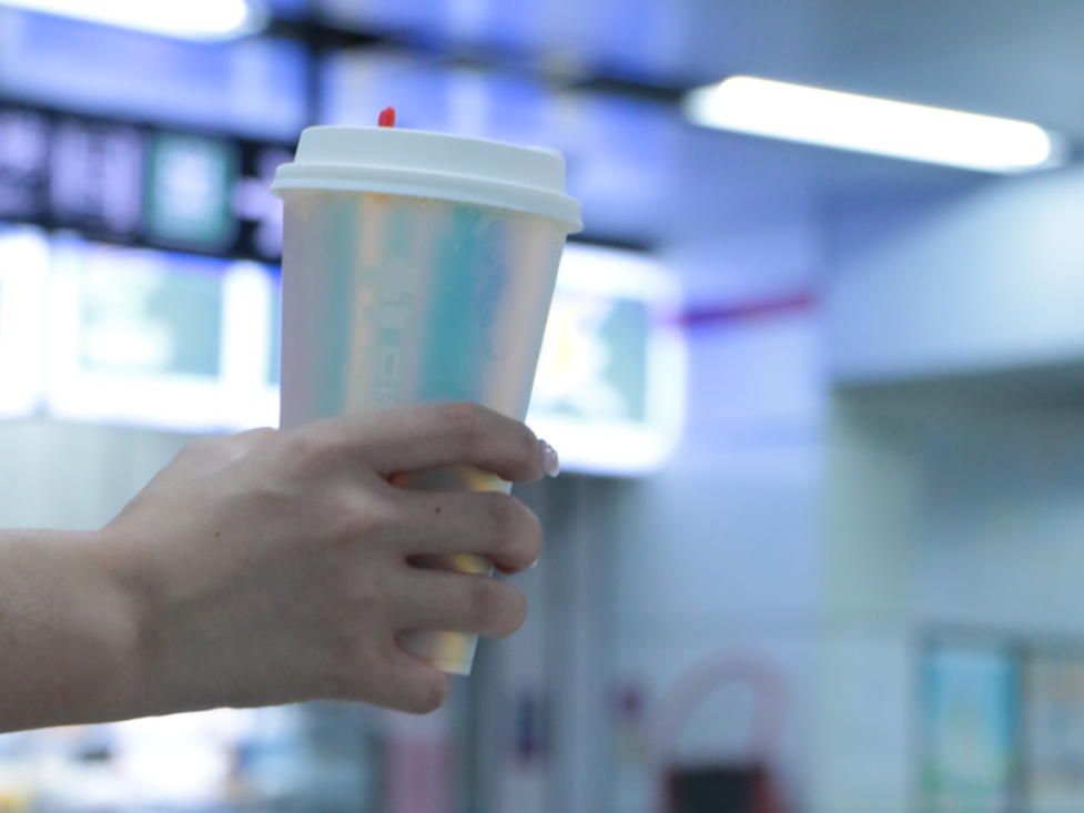 星空体育官方网站茶饮|投资奶茶加盟店应如何将风险降低？
